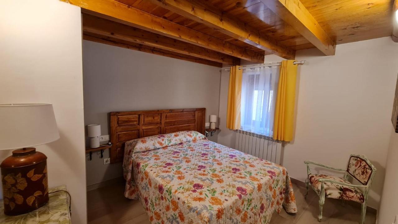 Casa Rural Los 7 Pinos De Gredos Navarredonda de Gredos Luaran gambar